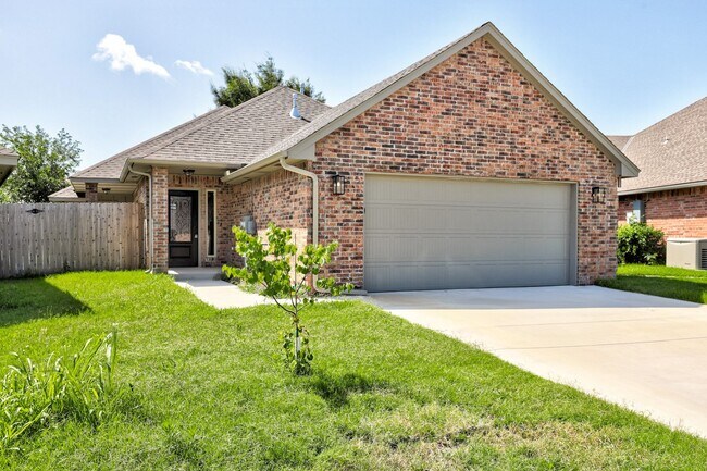 Foto del edificio - Charming 3-Bedroom Home!