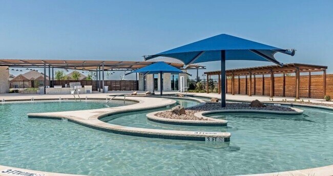 Foto del edificio - 501 Merriam Dr