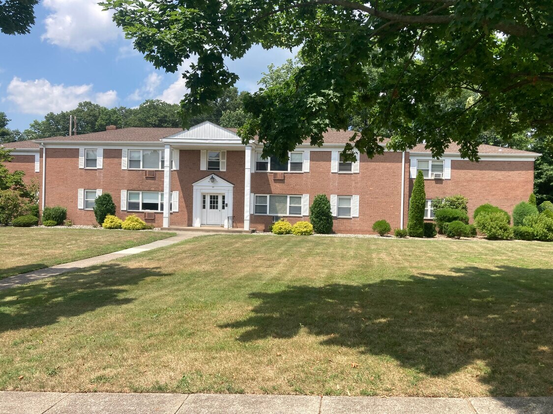 Foto principal - 24 Rolling Ridge Rd