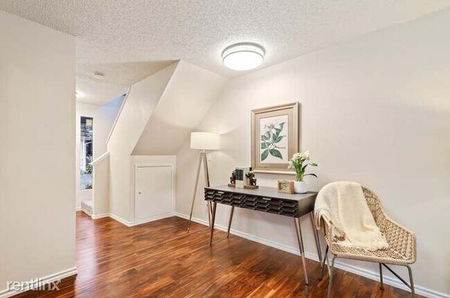 Foto del edificio - 2 br, 2.5 bath House - 12512 SE 42nd St # 512