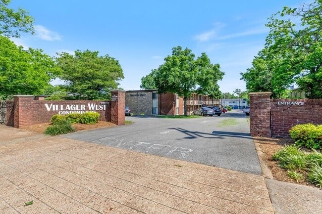 Building Photo - Hillsboro Village Modern 1BR - WALK TO VANDERBILT