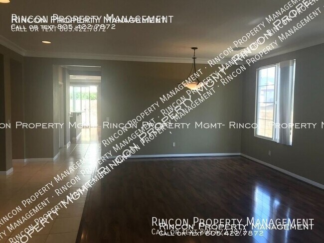 Foto del edificio - 556 Knollwood Dr