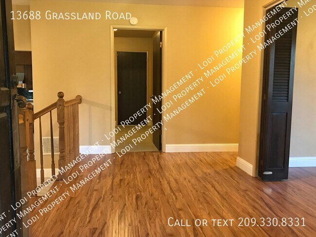 Foto del edificio - 13688 Grassland Rd