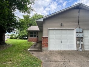 Building Photo - 808-810-810 Clinkscales Rd