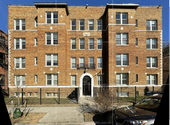 Front - 1421 12th St NW