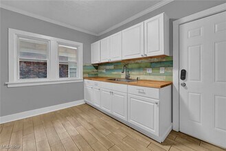 Building Photo - 3234 Euclid Heights Blvd