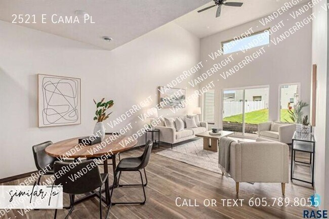 Building Photo - 2521 Cama Pl