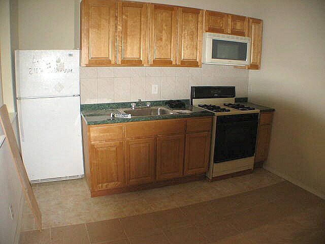Primary Photo - 2107 Bellevue St
