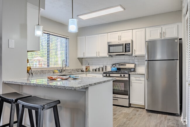 Interior Photo - Chatsworth Apartments