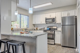 Interior Photo - Chatsworth Apartments