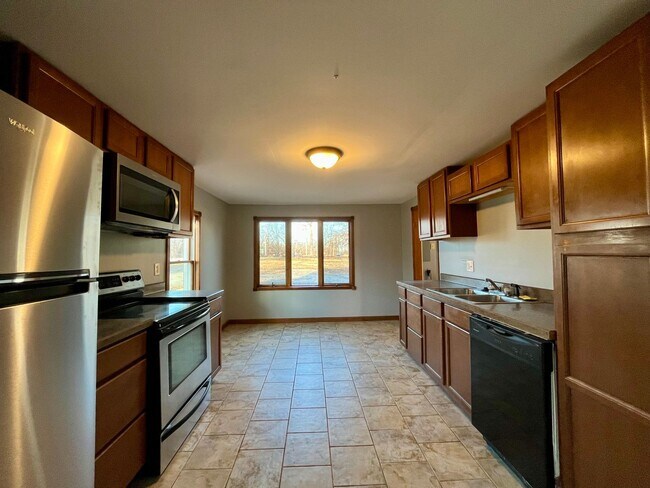 Building Photo - 3 Bed | 1 Bath | House