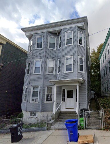 Primary Photo - 10 Bucknam St
