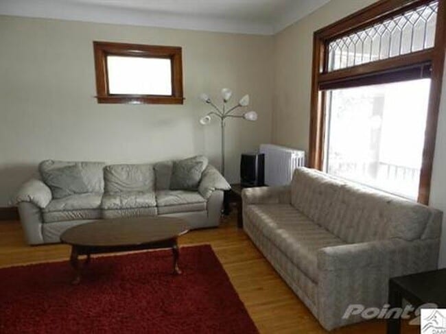 Building Photo - 3+ Bedroom Home Available July 1st!