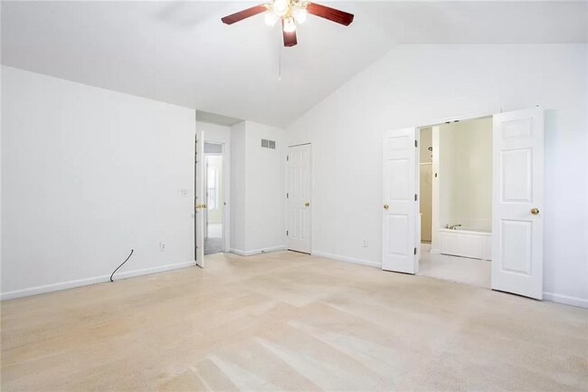 Building Photo - 2076 Township Dr