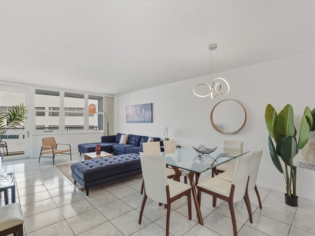 Building Photo - 3725 S Ocean Dr