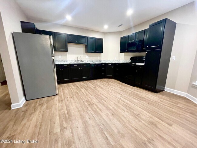 Foto del edificio - 1229 S Floyd St