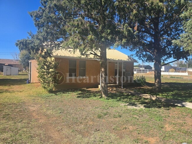 Building Photo - 316 N Walnut St