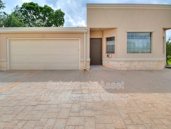 Photo - 2618 NW 50th St Apartment