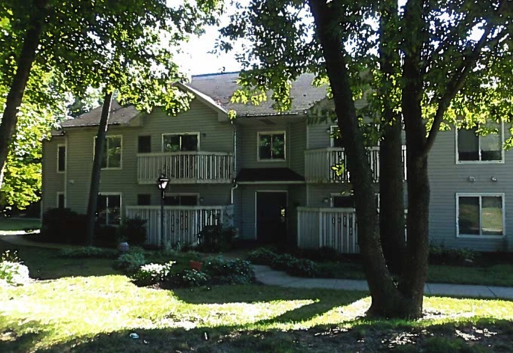 Foto principal - 825 Clyde Ave