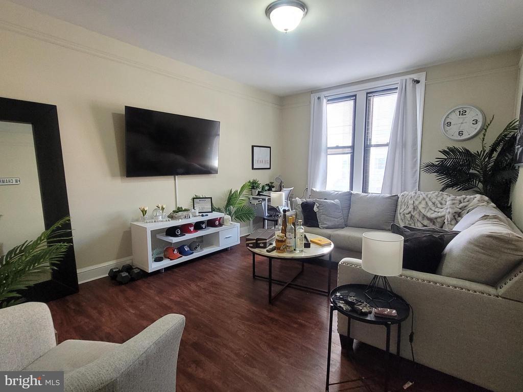 Foto principal - 2031 Locust St