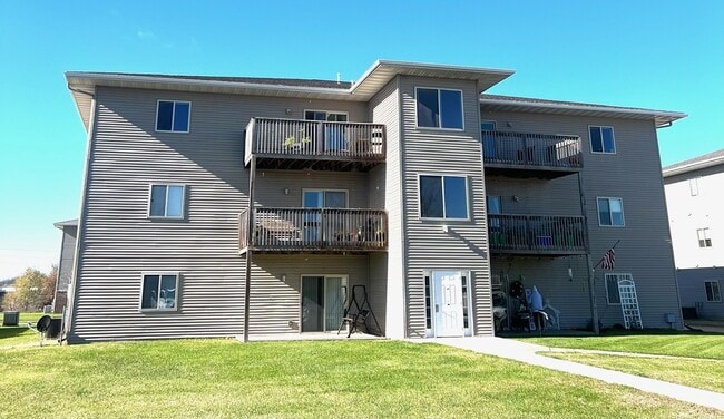 Building Photo - 121 Oak Ridge Ave
