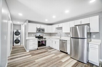 Interior Photo - Cascade Ridge