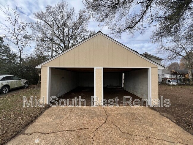 Foto del edificio - 1955 Martin Cir