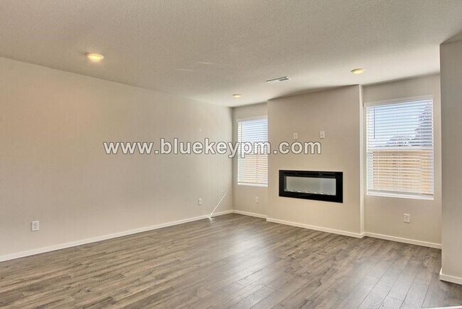 Foto del edificio - 4 Bed, 2.5 Baths Home in Ridgefield