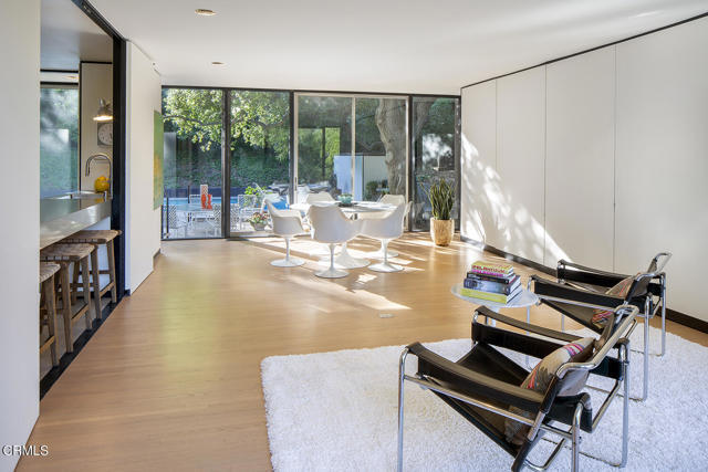 Building Photo - 215 La Vereda Rd
