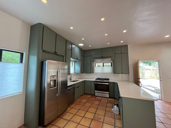 Foto del edificio - 260 N Alvarado St