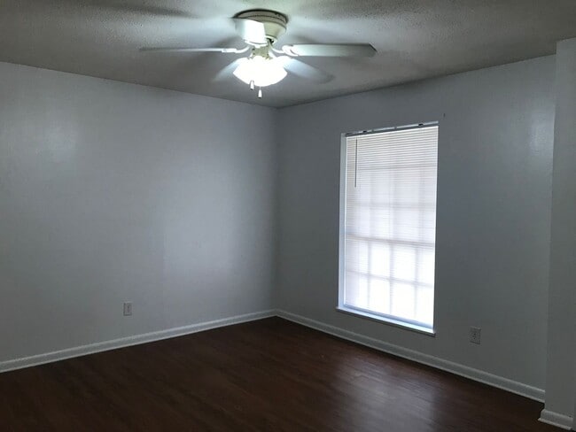 Building Photo - ****6624 Pinebrook Trace - Ball