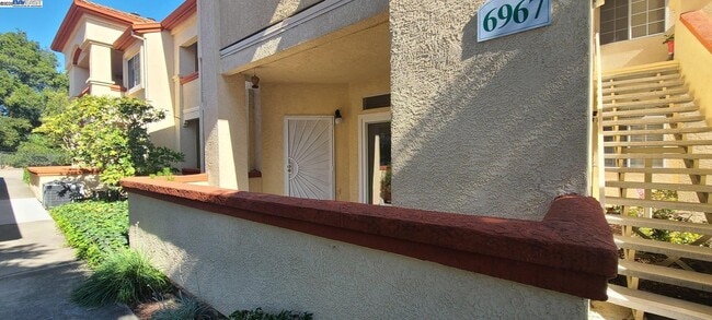 Foto del edificio - 6967 Stagecoach Rd