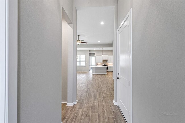 Building Photo - 4215 Haven Crest Ln