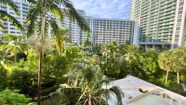 Foto del edificio - 1500 Bay Rd