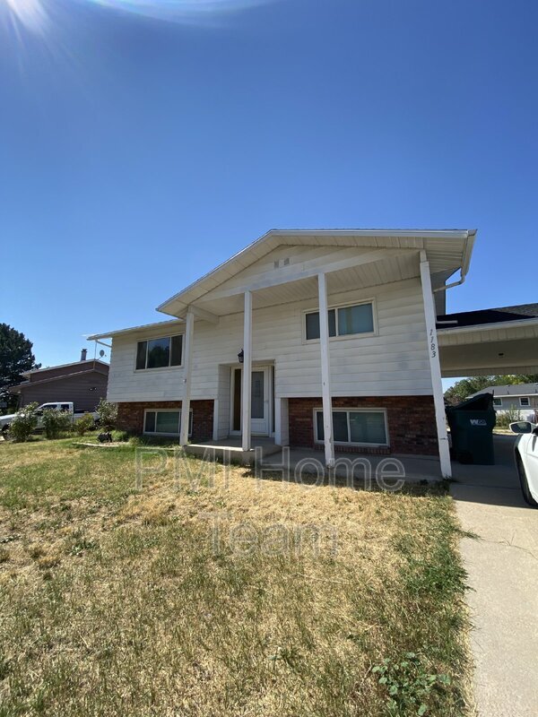 Primary Photo - 1183 N 200 E