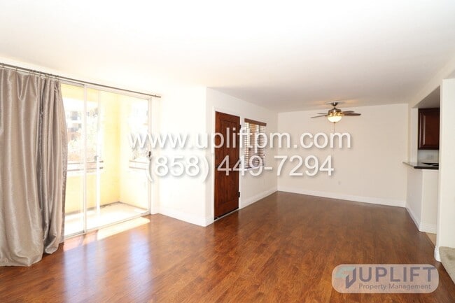 Building Photo - 2-BED/2.5-BATH - LA JOLLA (NEAR UTC)