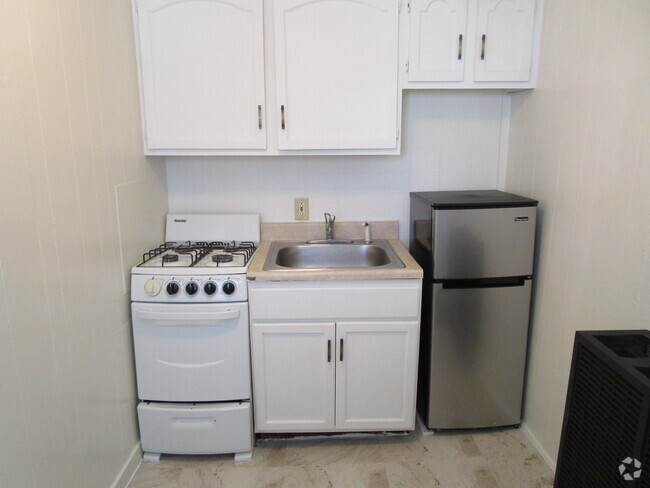 Building Photo - 36 Mulberry St