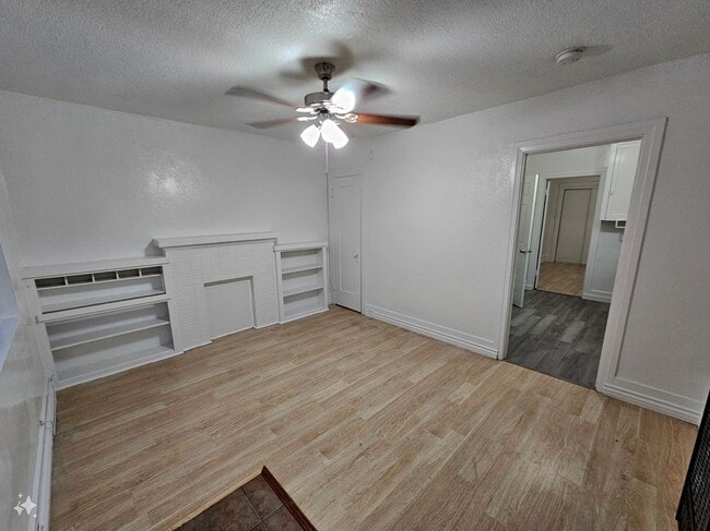 Building Photo - 713 1/2 West 57th Street