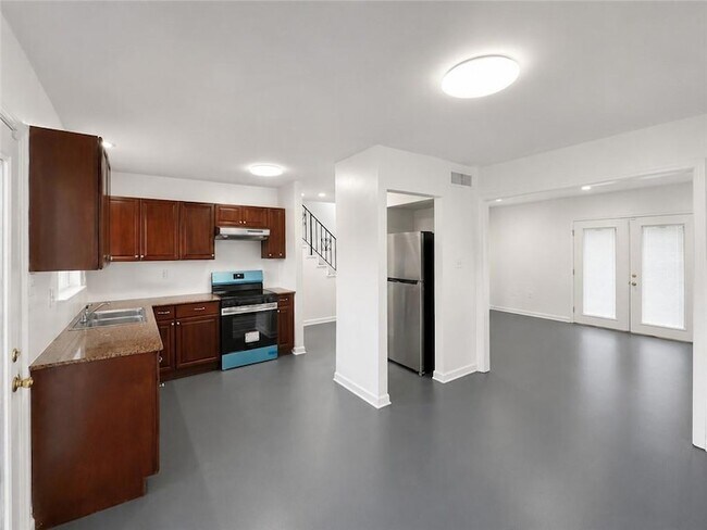 Foto del edificio - 7702 Belcrest Pl