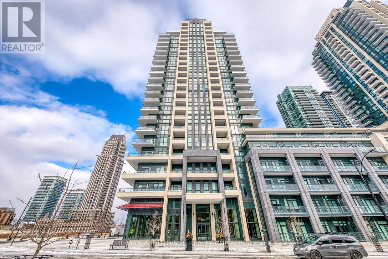 Photo principale - 4085-4085 Parkside Village Dr