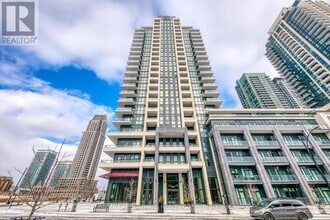 Building Photo - 4085-4085 Parkside Village Dr