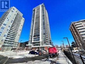 Building Photo - 32 Forest Manor Rd