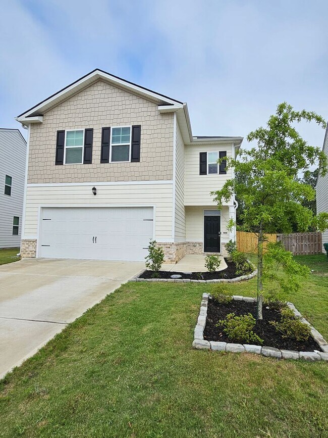 Foto del edificio - Beautiful Home 4 Bedroom 2.5 Bath