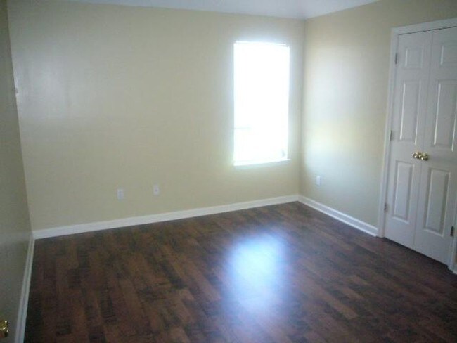 Foto del edificio - 5618 Walden Valley Dr