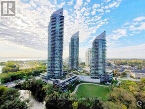 Building Photo - 2220-2220 Lake Shore Blvd W