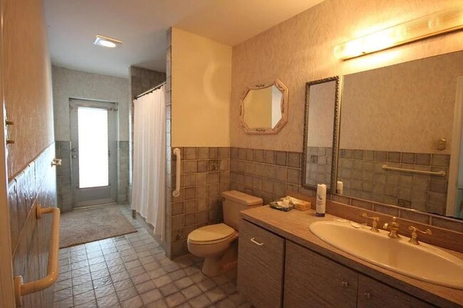 Foto del edificio - 7301 E Country Club Blvd