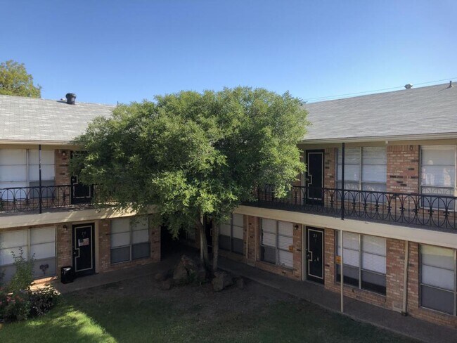 Foto del edificio - 2901 Travis Ave