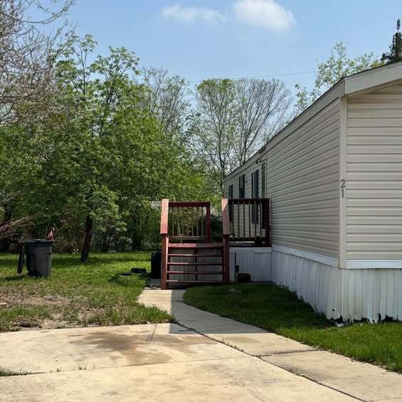 Building Photo - 7200 W Military Dr
