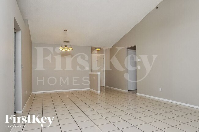 Foto del edificio - 1807 Greenwood Valley Dr