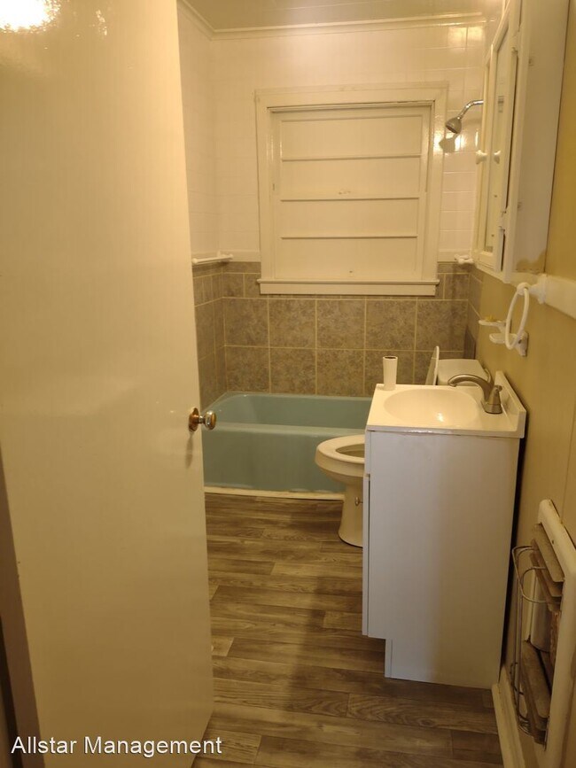 Foto del edificio - 3 br, 1 bath House - 2803 41st Avenue